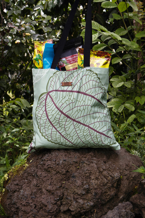 Buddha’s Cup Basic Tote Cavas: Mamaki print