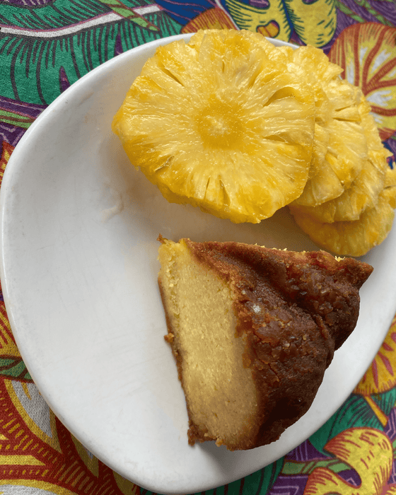 Award-Winning Hawaiian Coffee & Rum Cake Bundle